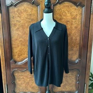 Avenue Black Botton Down Cardigan with Collar (Size 18/20)
